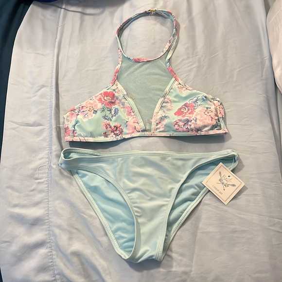 BLU C two piece halter bikini. New with tags. Size M - Picture 3 of 5